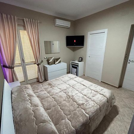 Skycity B&B Naples Luaran gambar
